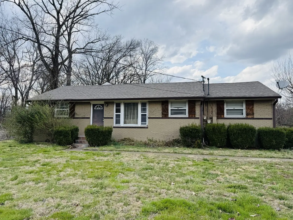 340 Foxglove Dr, Nashville, TN 37211 - #1