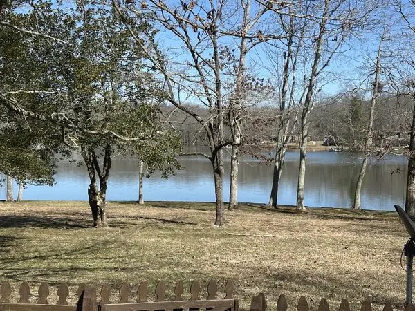 131 Pine Tree Cir, Crossville, TN 38571