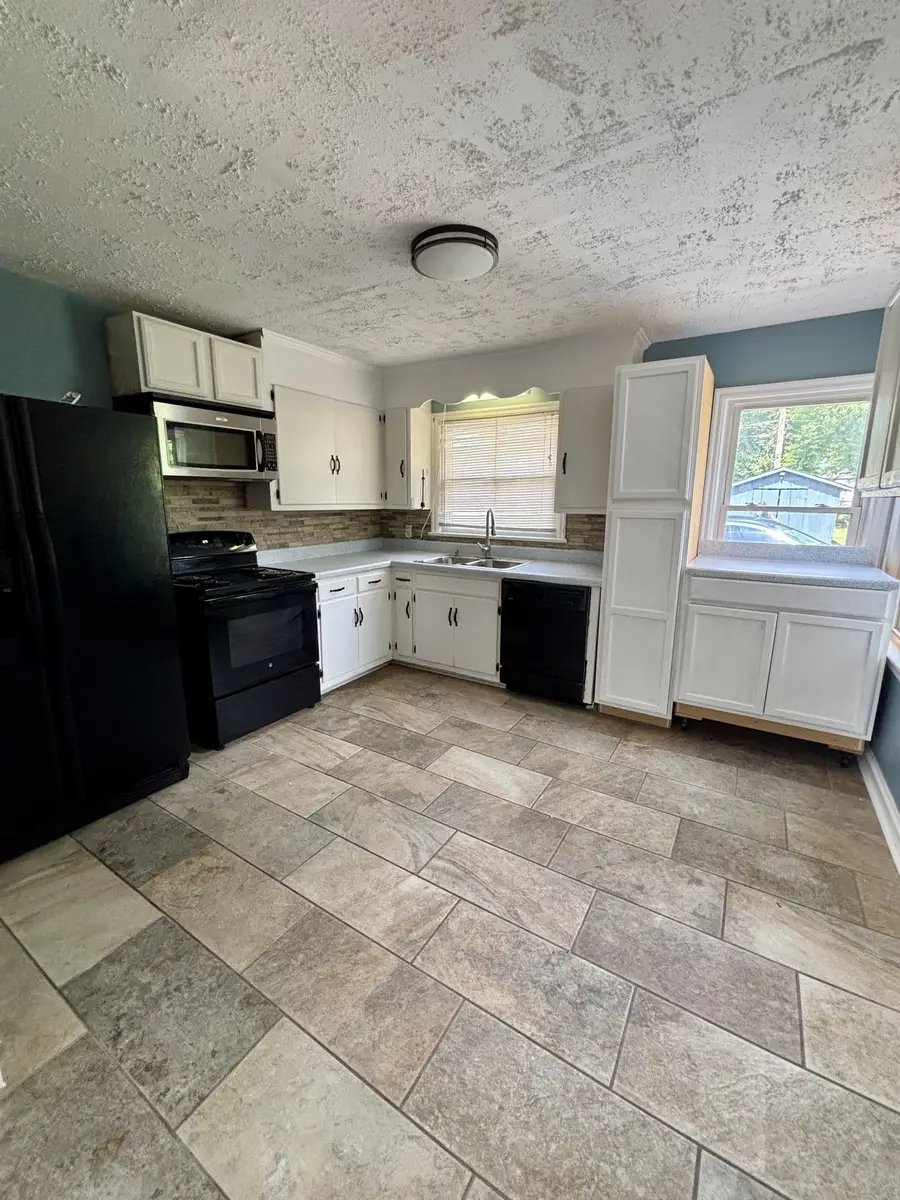 216 Daleview Ave, Gallatin, TN 37066 - #3