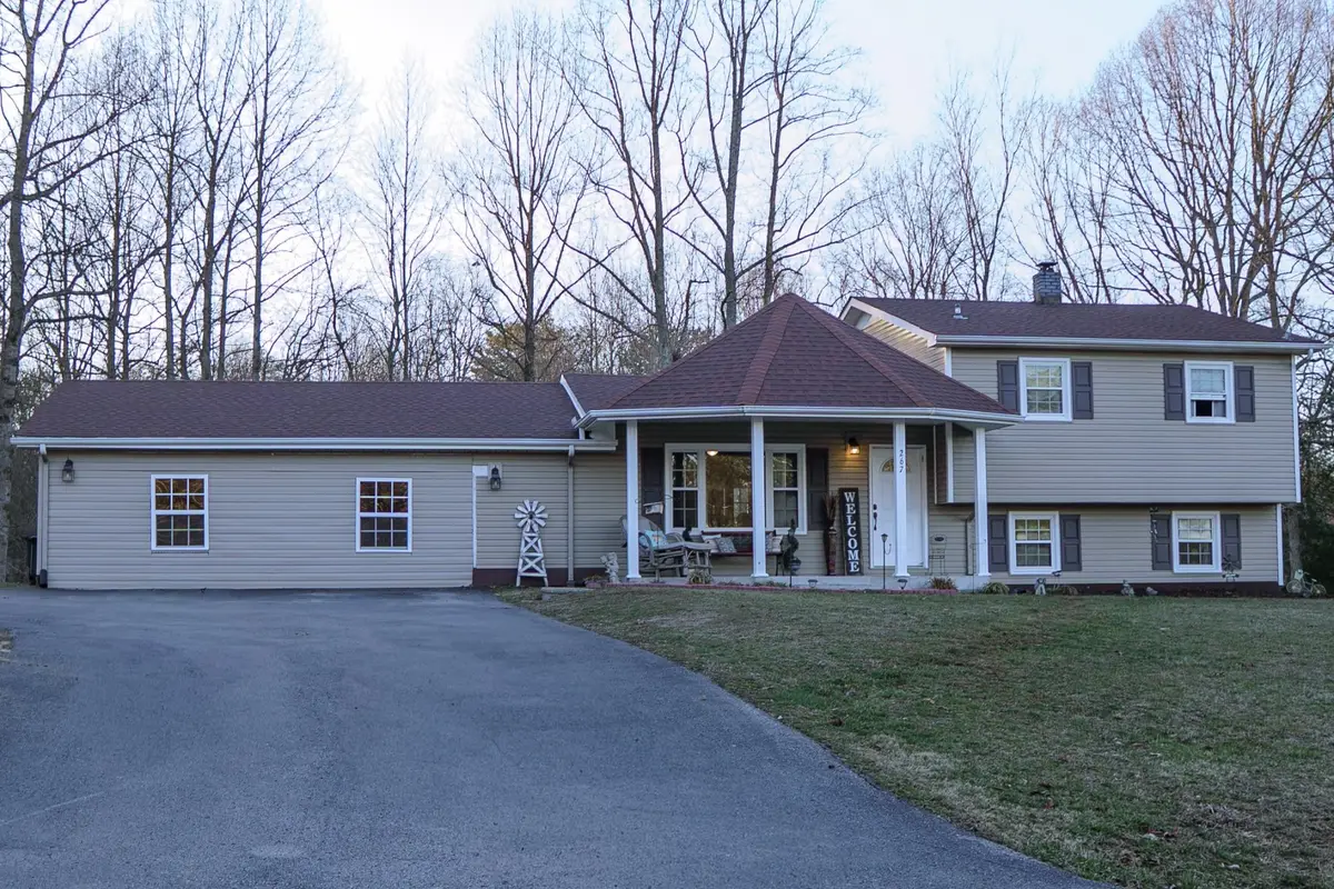 267 Simmons St, Spencer, TN 38585 - #1