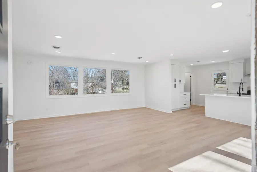 1323 Coreland Dr, Madison, TN 37115 - #2