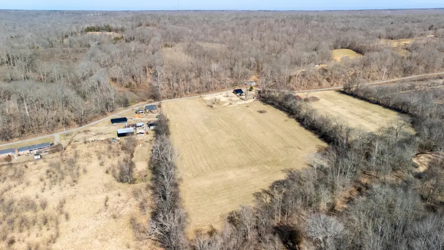 222 Gillum Hollow Rd, Indian Mound, TN 37079 - #3