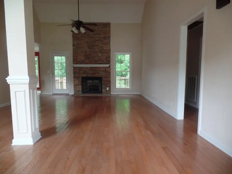 4381 Taylor Hall Ln, Adams, TN 37010 - #2