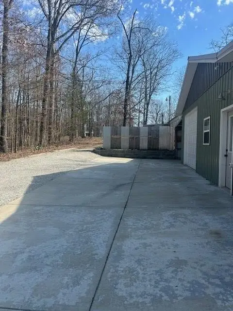 100 Camelot Dr, Camden, TN 38320 - #3