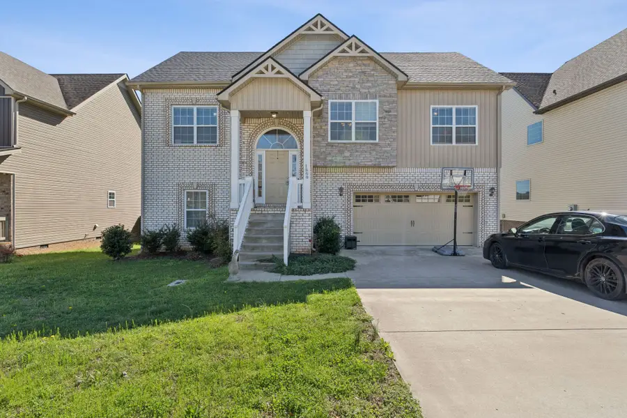 1568 Ellie Piper Cir, Clarksville, TN 37043 - #2