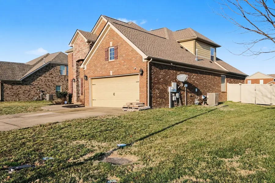 1043 Brixworth Dr, Thompsons Station, TN 37179 - #3