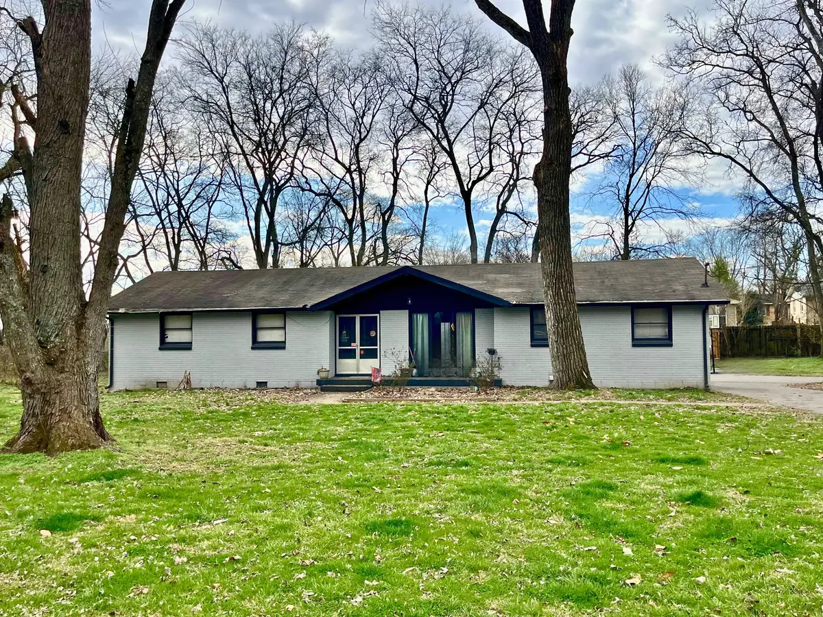 130 Colonial Dr, Hendersonville, TN 37075 - #1