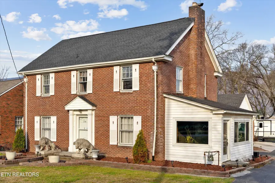 129 S Kingston Ave, Rockwood, TN 37854 - #2