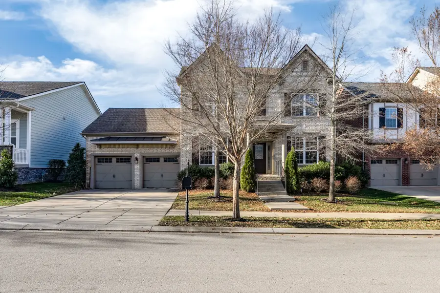 1001 Ryecroft Ln, Franklin, TN 37064 - #2