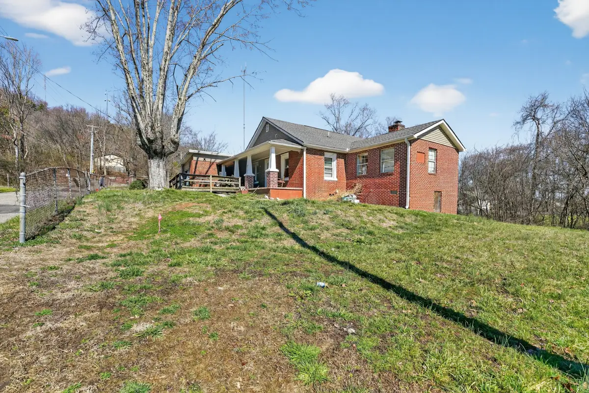 1124 Adcock Ave, Knoxville, TN 37921 - #1