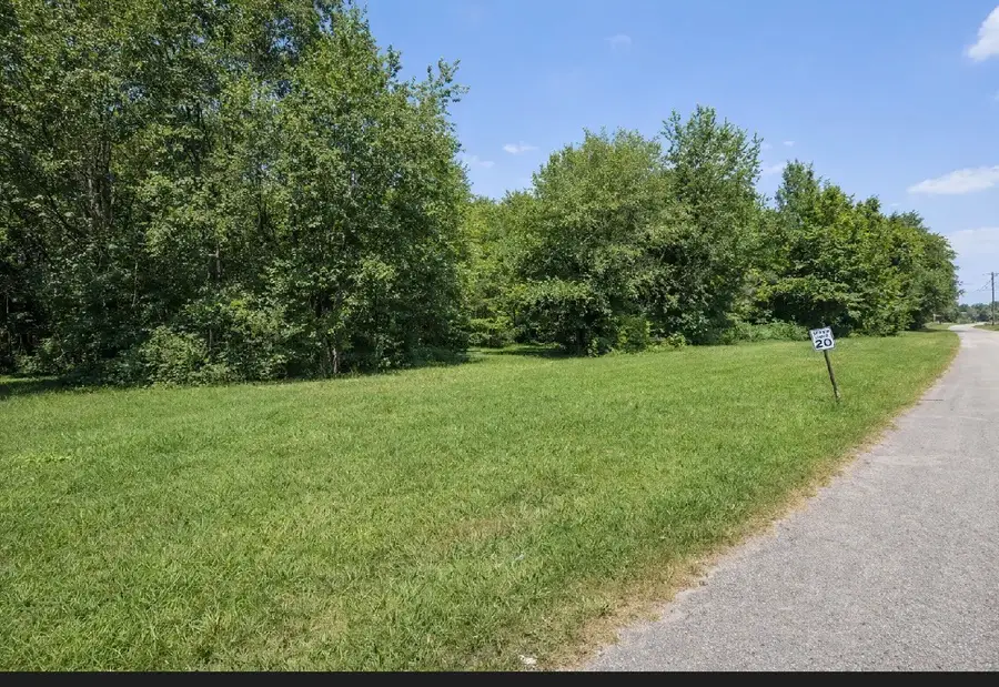 1819 Dodson St, Humboldt, TN 38343 - #2