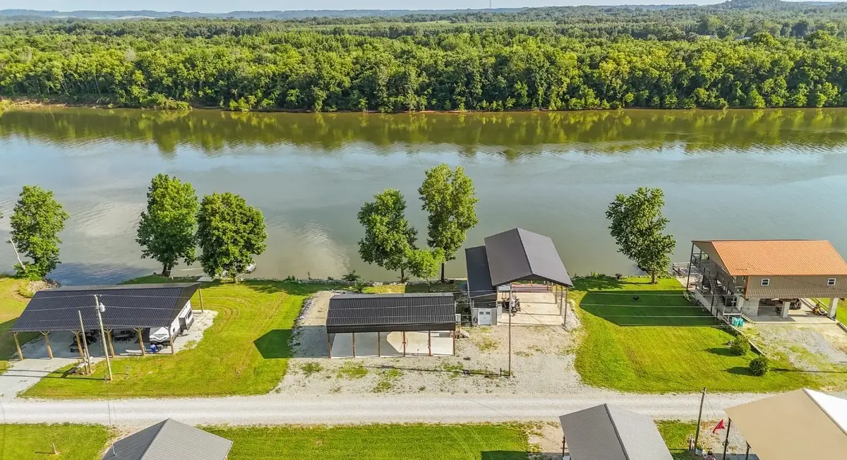 1085 Wc Pickett Rd, Clifton, TN 38425 - #1