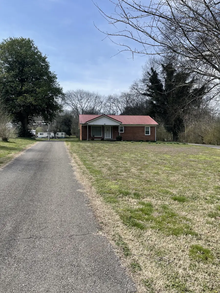 2605 Columbia Hwy, Pulaski, TN 38478 - #2