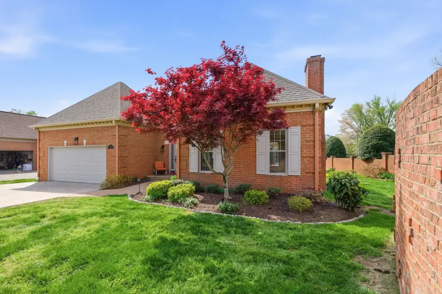 100 Carriage Way, Hendersonville, TN 37075 - #3