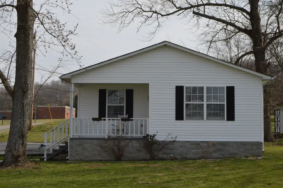 302 Bridge St E, Wartrace, TN 37183 - #3