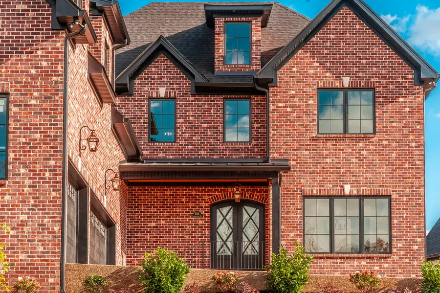 1016 Luxborough Dr, Hendersonville, TN 37075 - #2