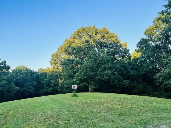 545 Deepwood Drive, Waverly, TN 37185