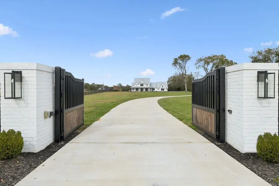 4041 Kelley Farris Rd, Columbia, TN 38401 - #3