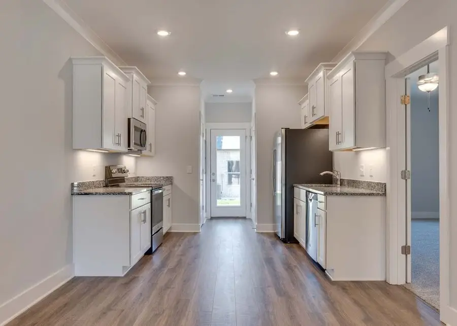 205 Bancroft Ml, Columbia, TN 38401 - #2