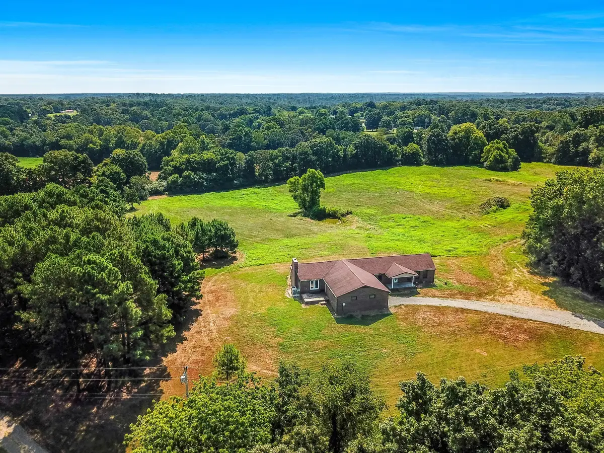 239 Wayne Threatt Rd, Dover, TN 37058 - #1