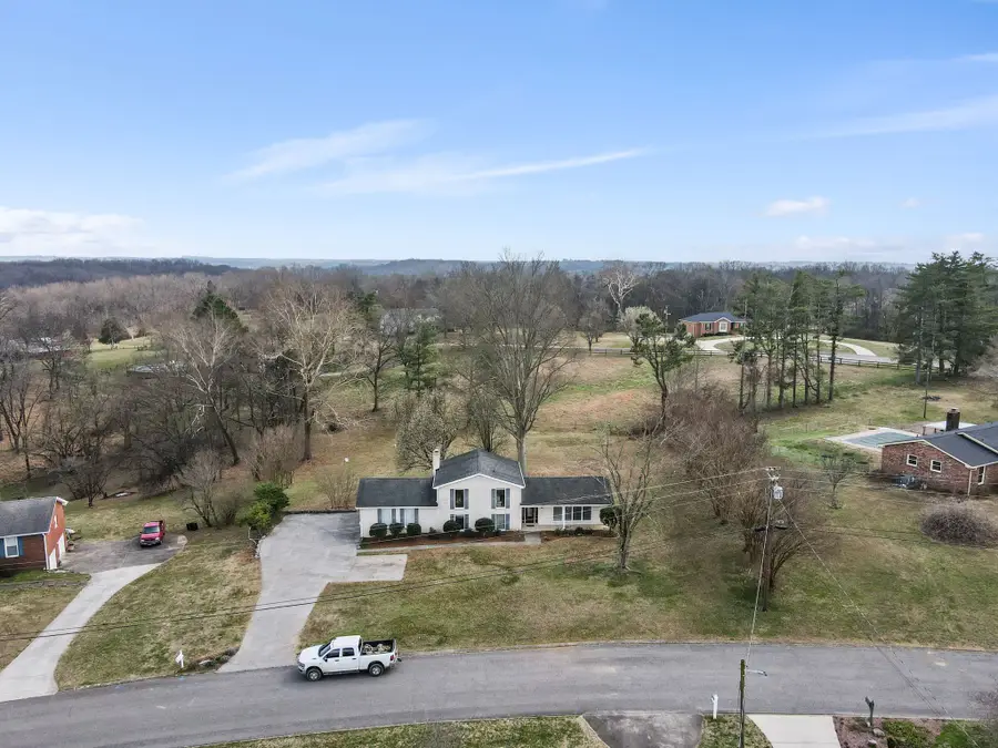 211 Forrest Lawn Dr, Mount Juliet, TN 37122 - #2