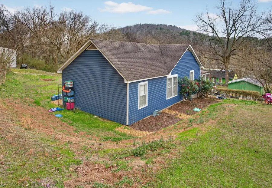 96 Harris Street, Graysville, GA 30726 - #3