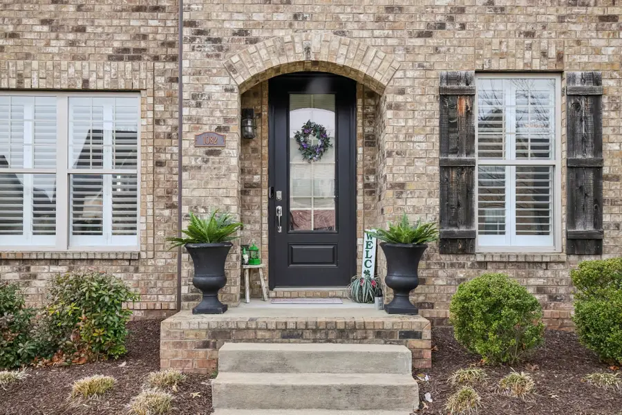 1082 N Mcmahan Dr, Gallatin, TN 37066 - #2