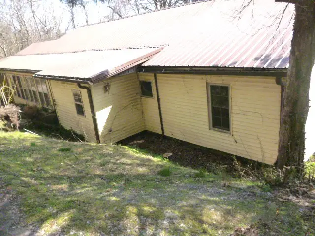110 N Church St, Erin, TN 37061 - #2
