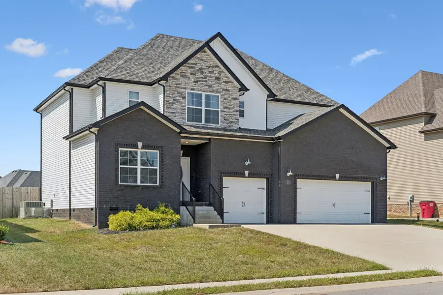 323 Bluebriar Trce, Clarksville, TN 37043 - #2