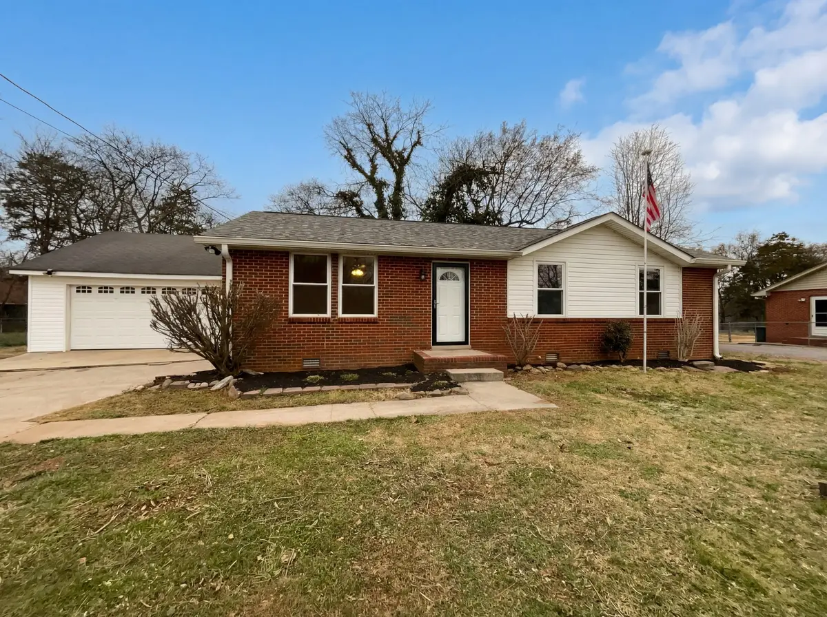 6211 Sedgeridge Ave, Murfreesboro, TN 37129 - #1