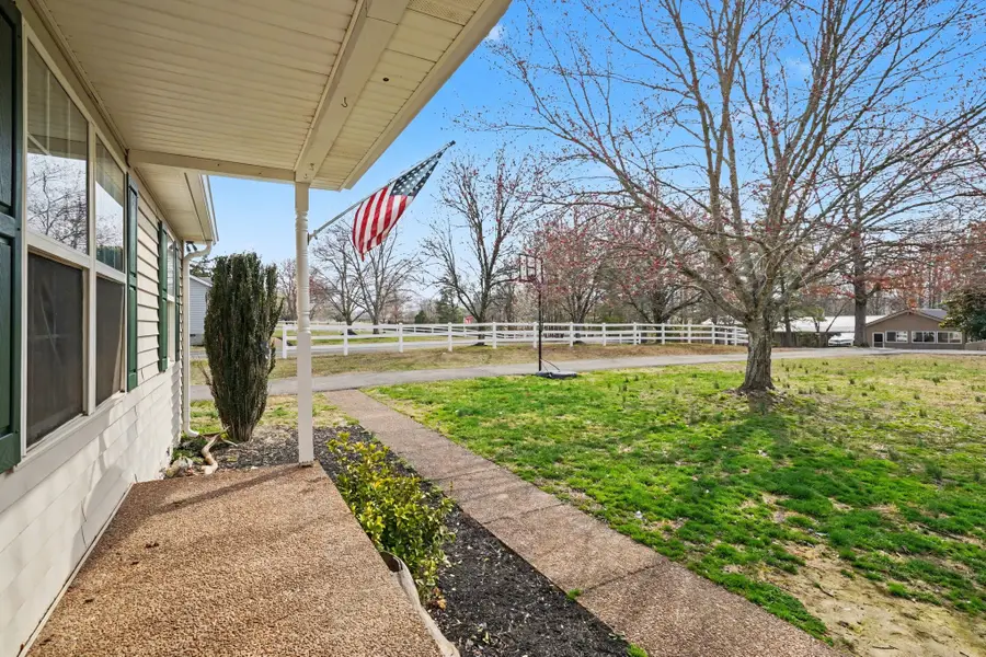1162 Peter Pond Rd, Ashland City, TN 37015 - #3