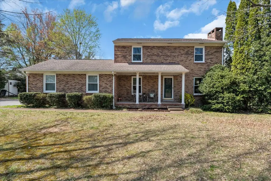 203 Twelve Oaks Rd, Tullahoma, TN 37388 - #3