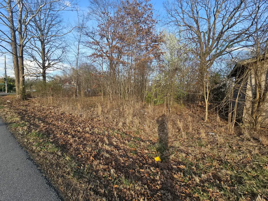 100 Nails Creek Dr, Dickson, TN 37055 - #2