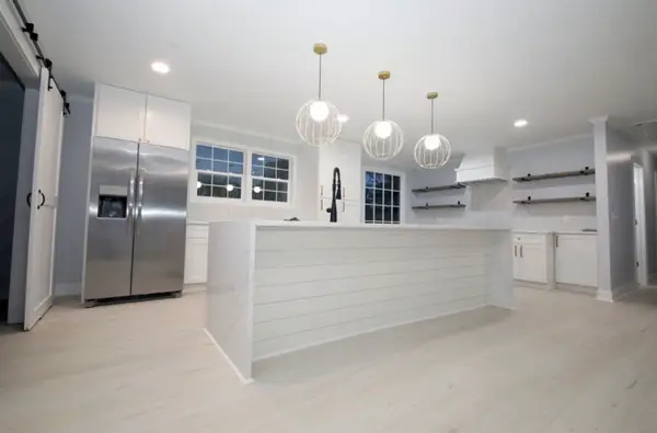 121 Roberta Dr, Hendersonville, TN 37075