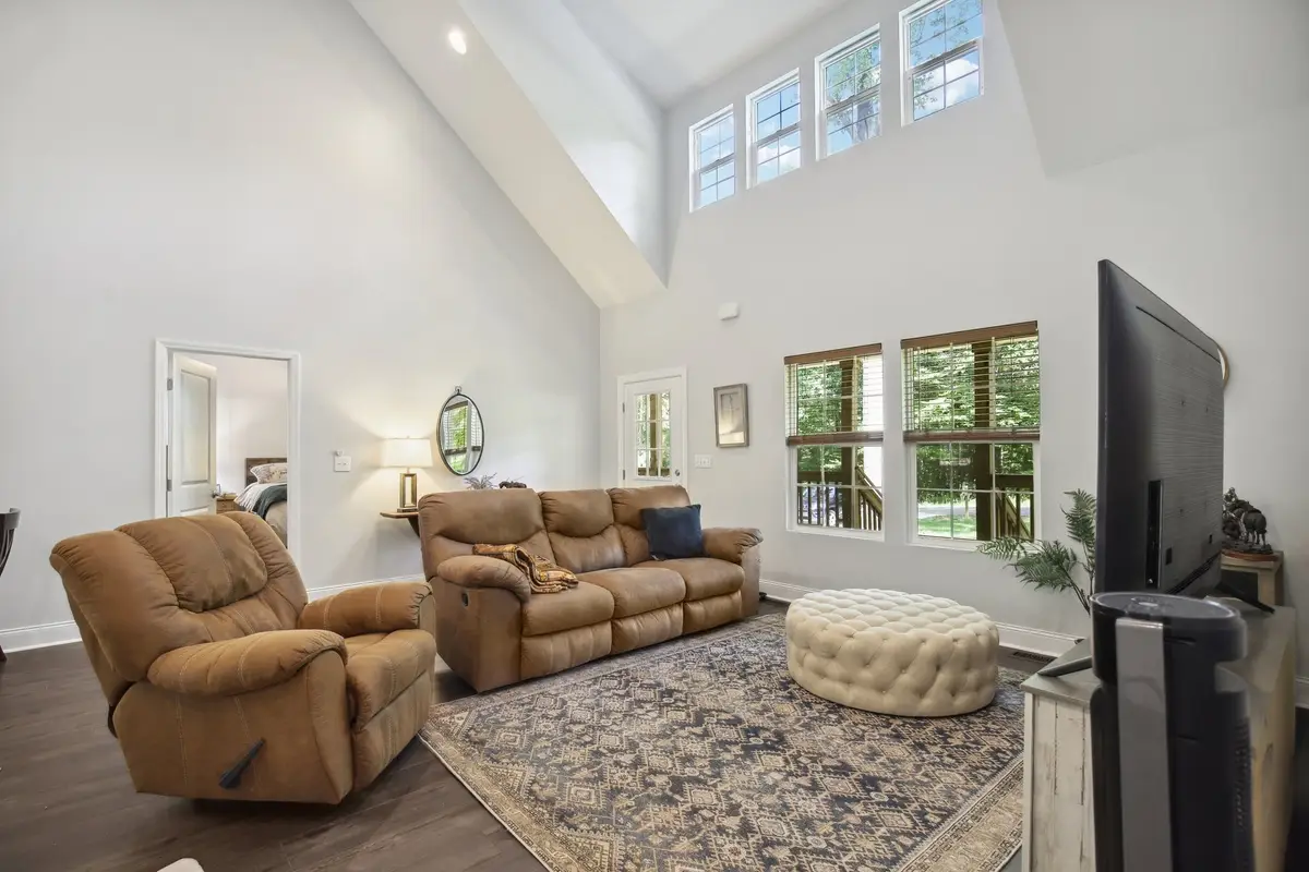 122 Deerwood Ct, Dickson, TN 37055 - #1