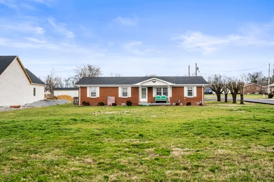 1700 Ellington Dr, Lafayette, TN 37083 - #2