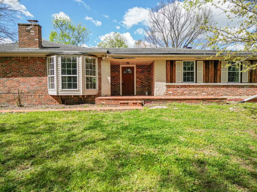 312 Sunnyside Ln, Columbia, TN 38401 - #2