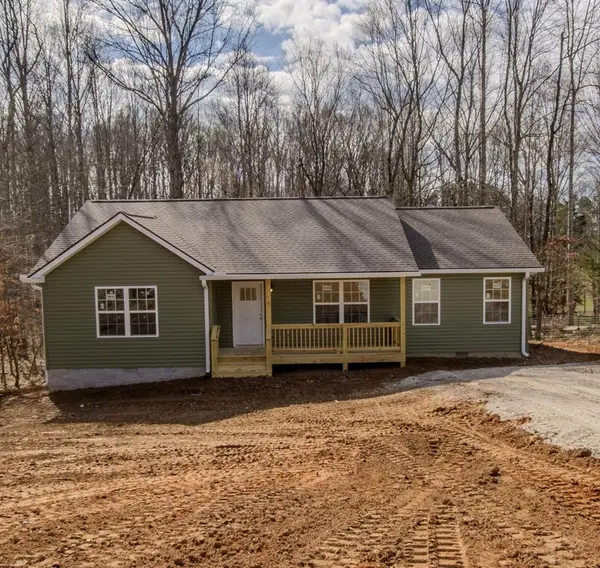 478 Hickory Ln, Sparta, TN 38583