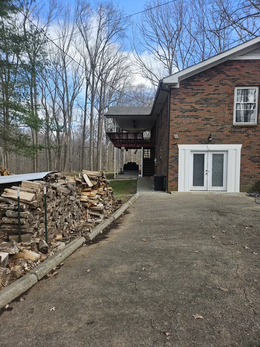 1581 Galen Rd, Lafayette, TN 37083 - #3