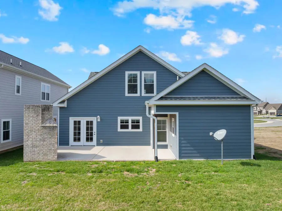 203 Campfire Ct, Winchester, TN 37398 - #2