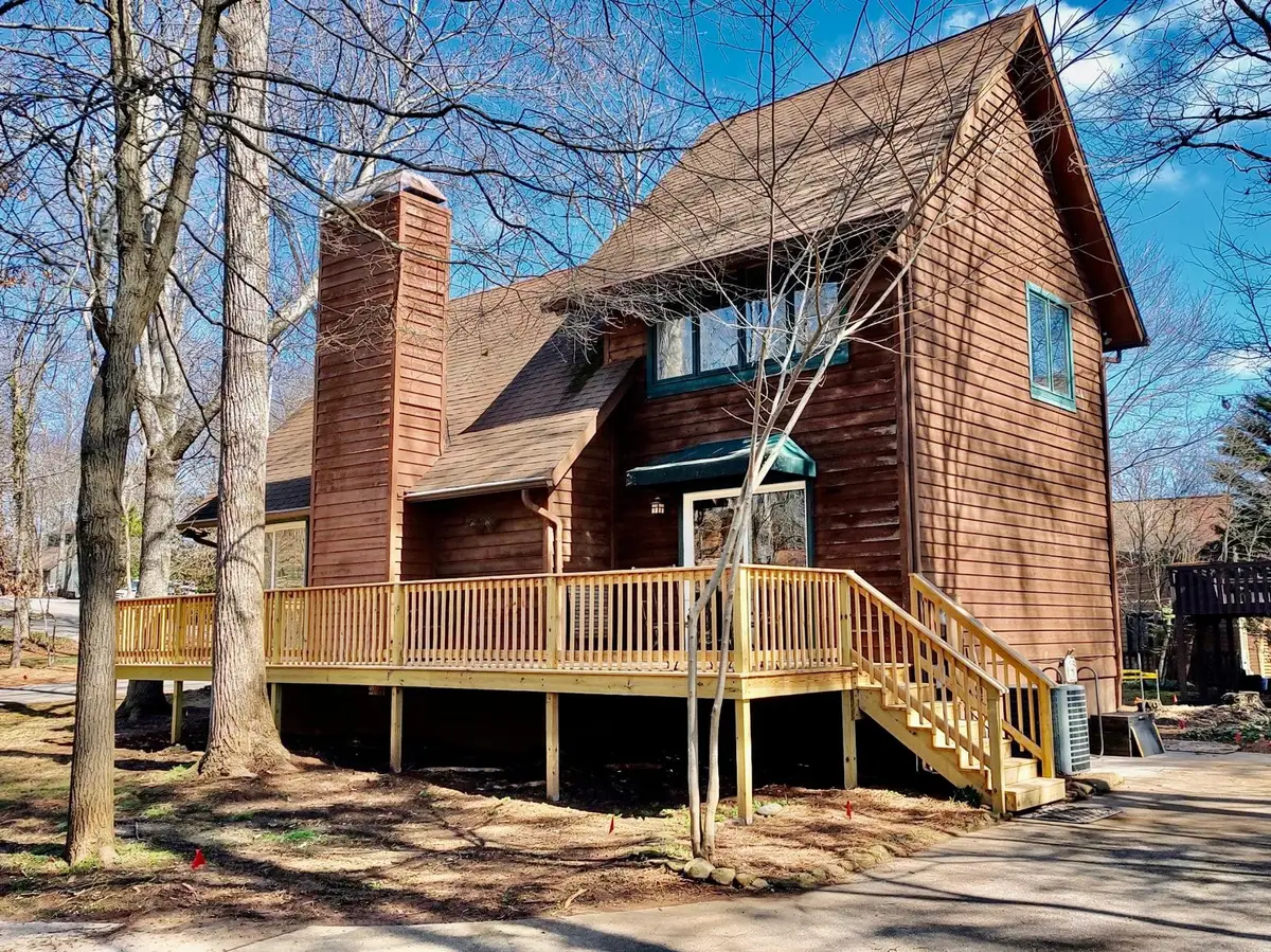 926 Wildwood Garden Dr, Knoxville, TN 37920 - #1