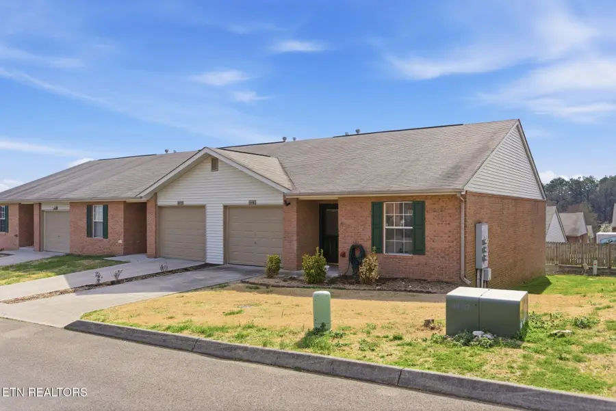 355 Hawthorne Oaks Way, Powell, TN 37849 - #3