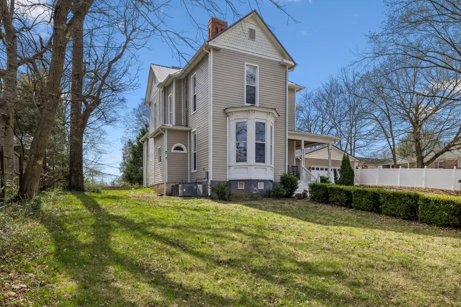 504 5th Ave W, Springfield, TN 37172 - #3