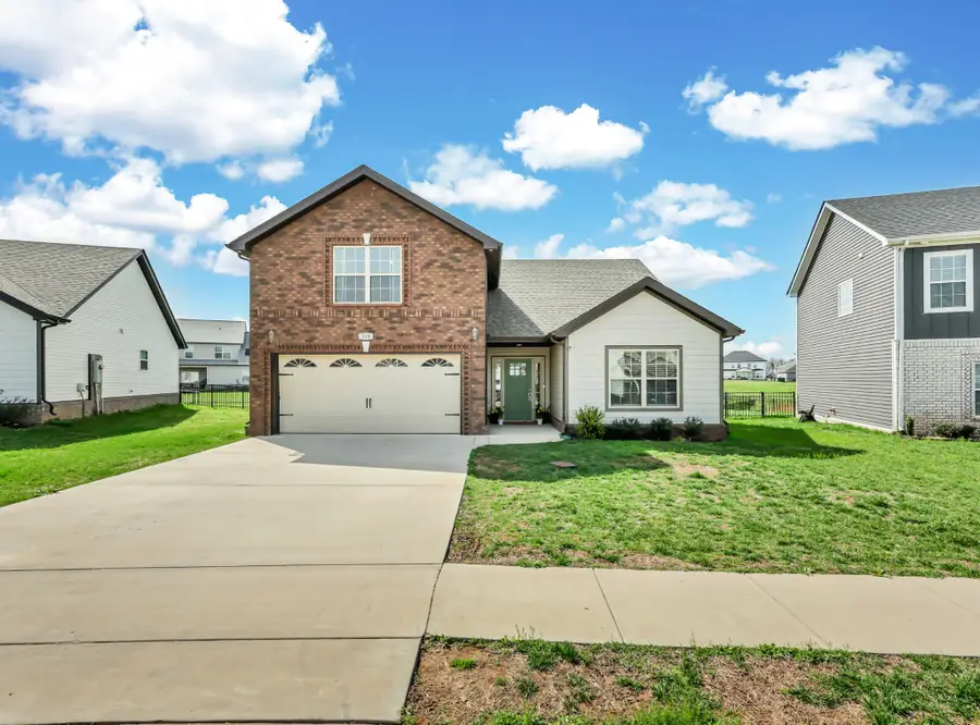 516 Castle Pinckney Ln, Clarksville, TN 37042 - #3