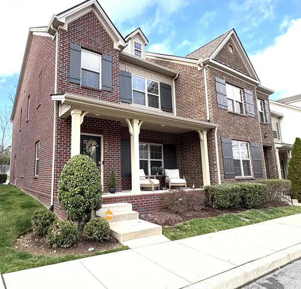 530 Vintage Green Ln, Franklin, TN 37064