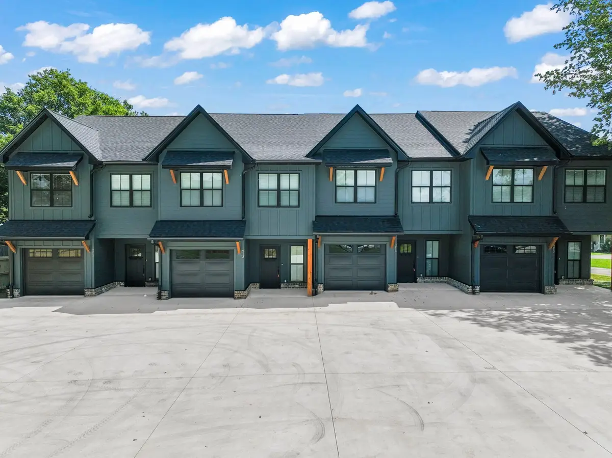 211 S Porter St, Winchester, TN 37398 - #1