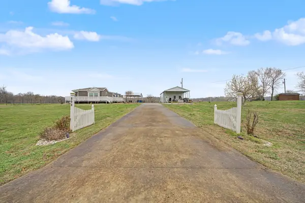 800 Ballard Rd, Camden, TN 38320