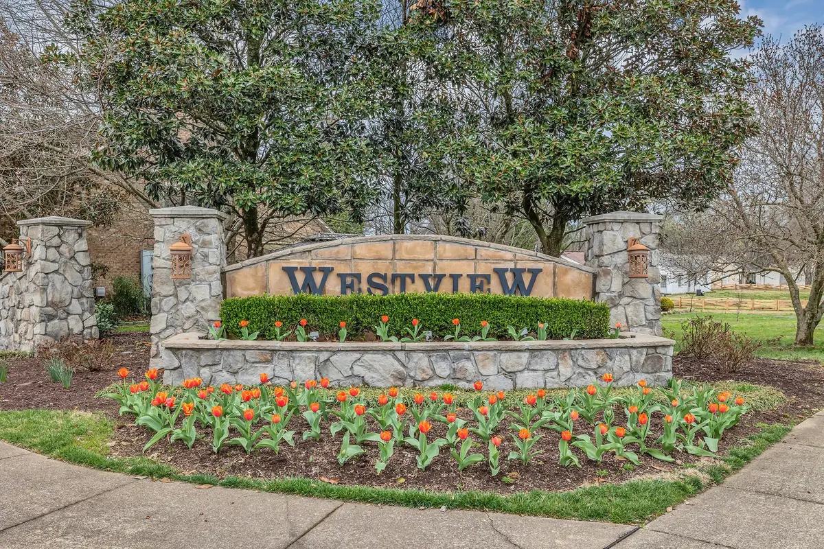 102 Westview Dr, Spring Hill, TN 37174 - #1