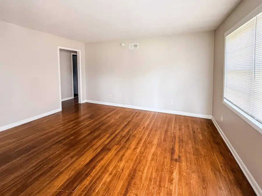 655 W Raines Rd, Memphis, TN 38109 - #2