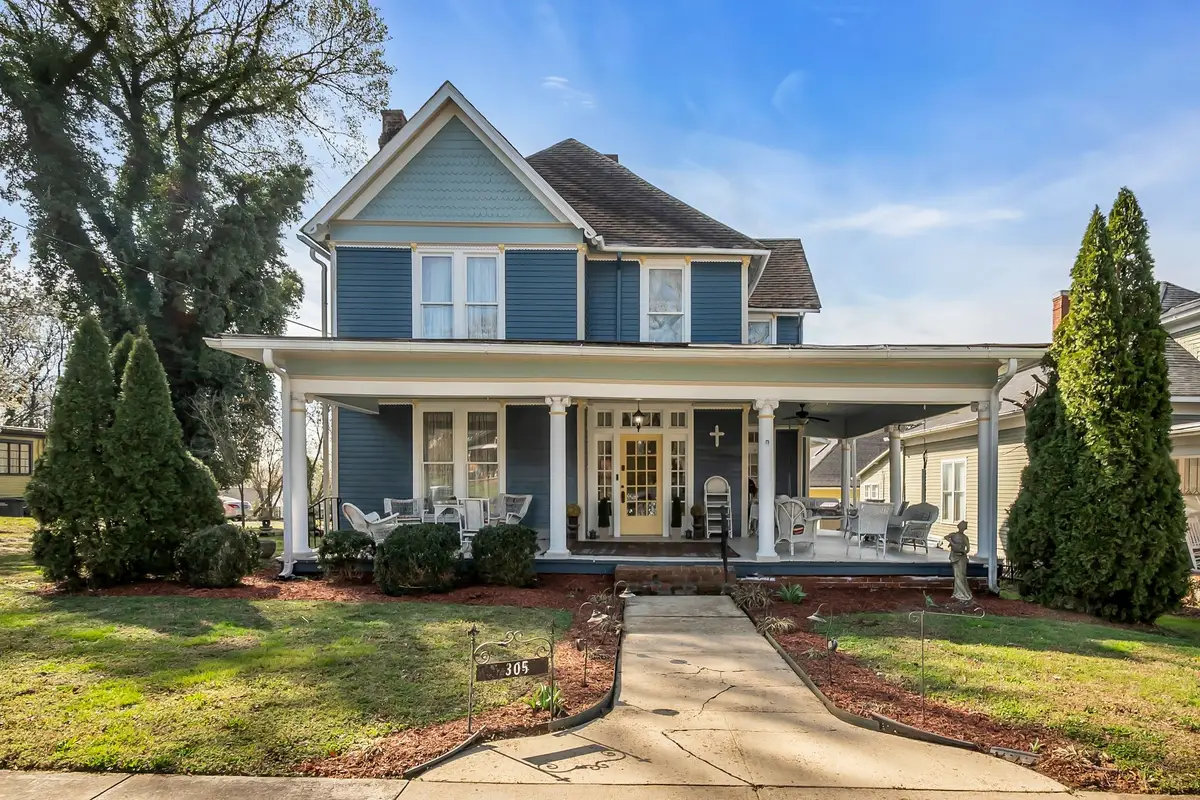 305 Washington St E, Fayetteville, TN 37334 - #1